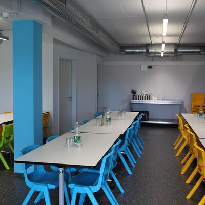 Besichtigung Mensa KGS